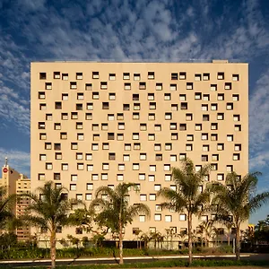 B ***** Brasília